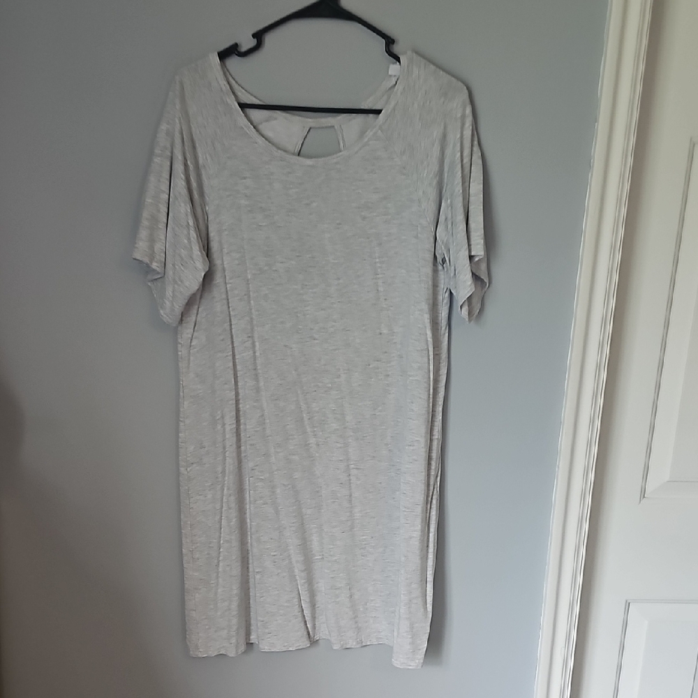 BB Dakota Gray Oversized Relaxed Tee
